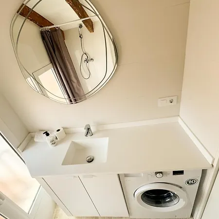 Apartament Atico Con Terraza Cerca De La Plaza De La Virgen